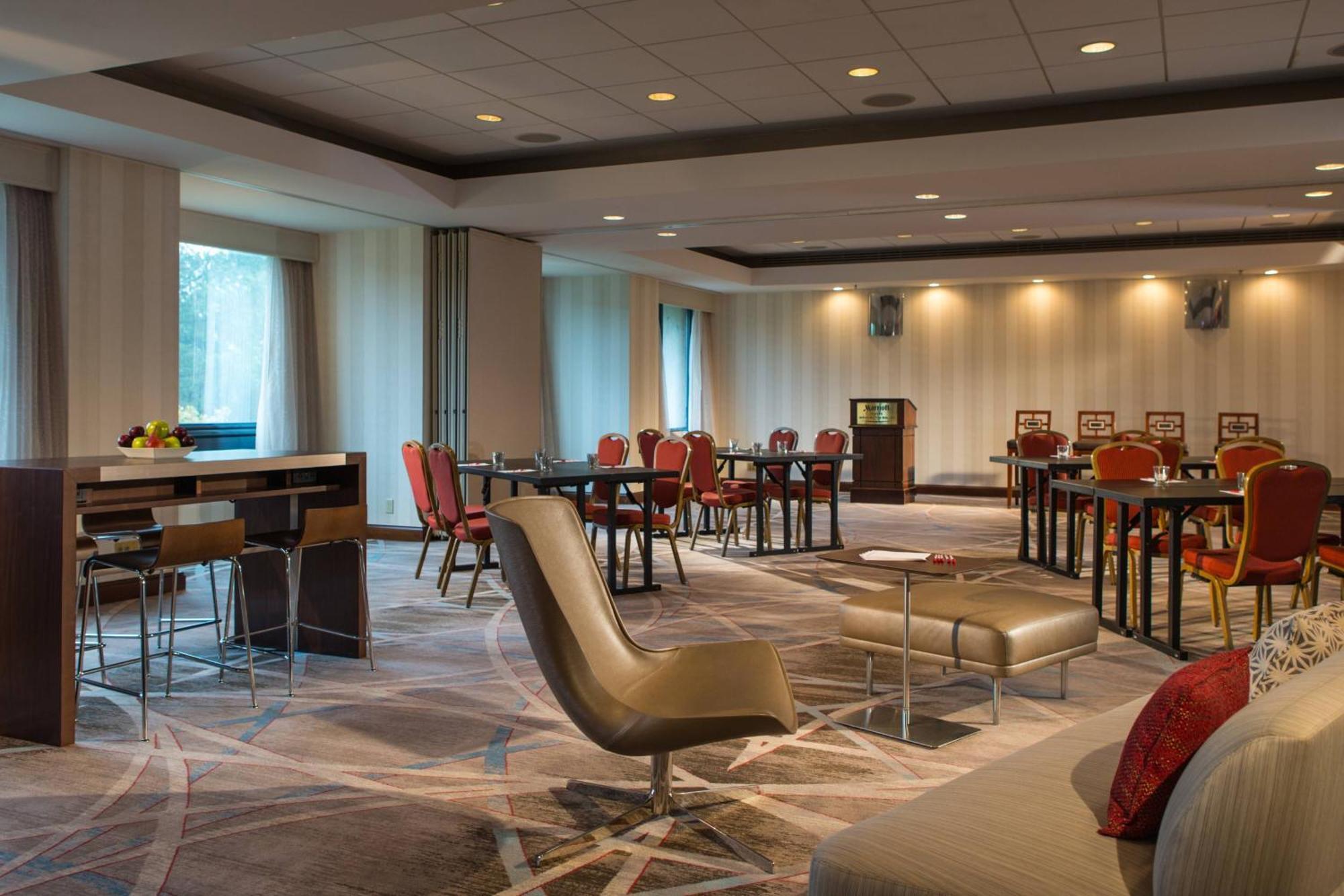 Washington Dulles Marriott Suites Herndon Exterior foto