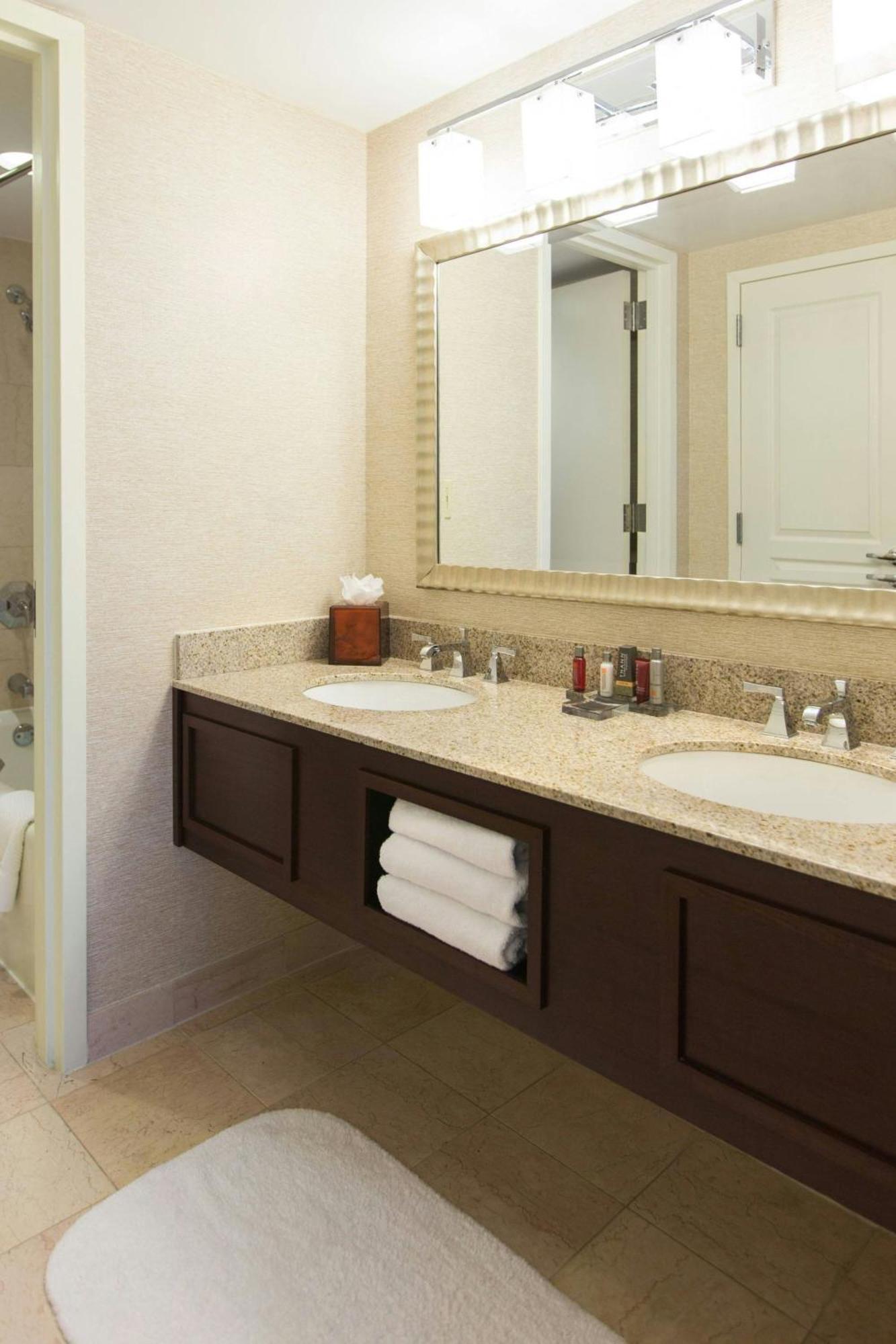 Washington Dulles Marriott Suites Herndon Exterior foto