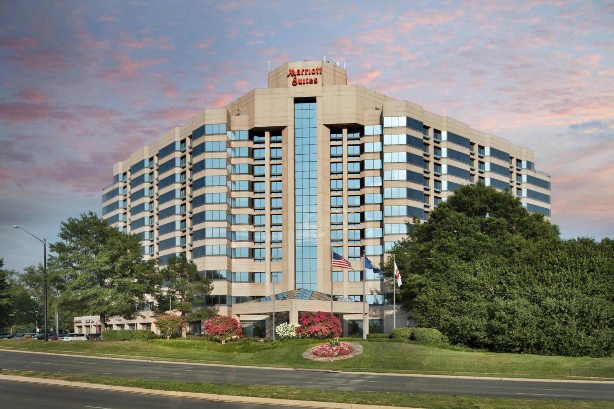Washington Dulles Marriott Suites Herndon Exterior foto